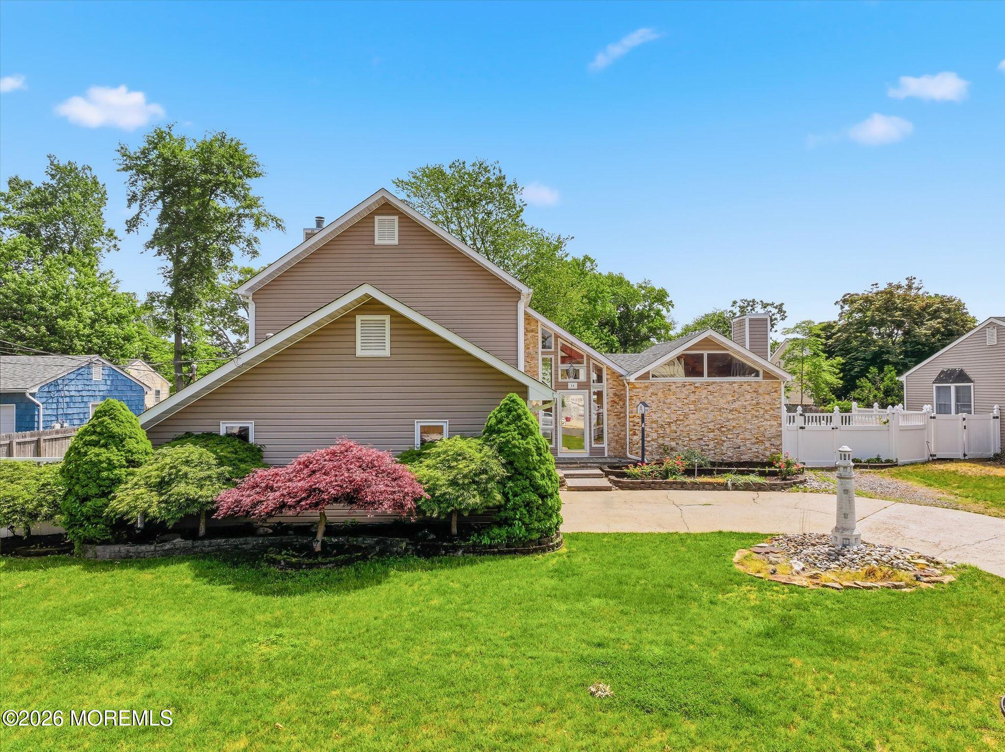 14 Scheiber Drive