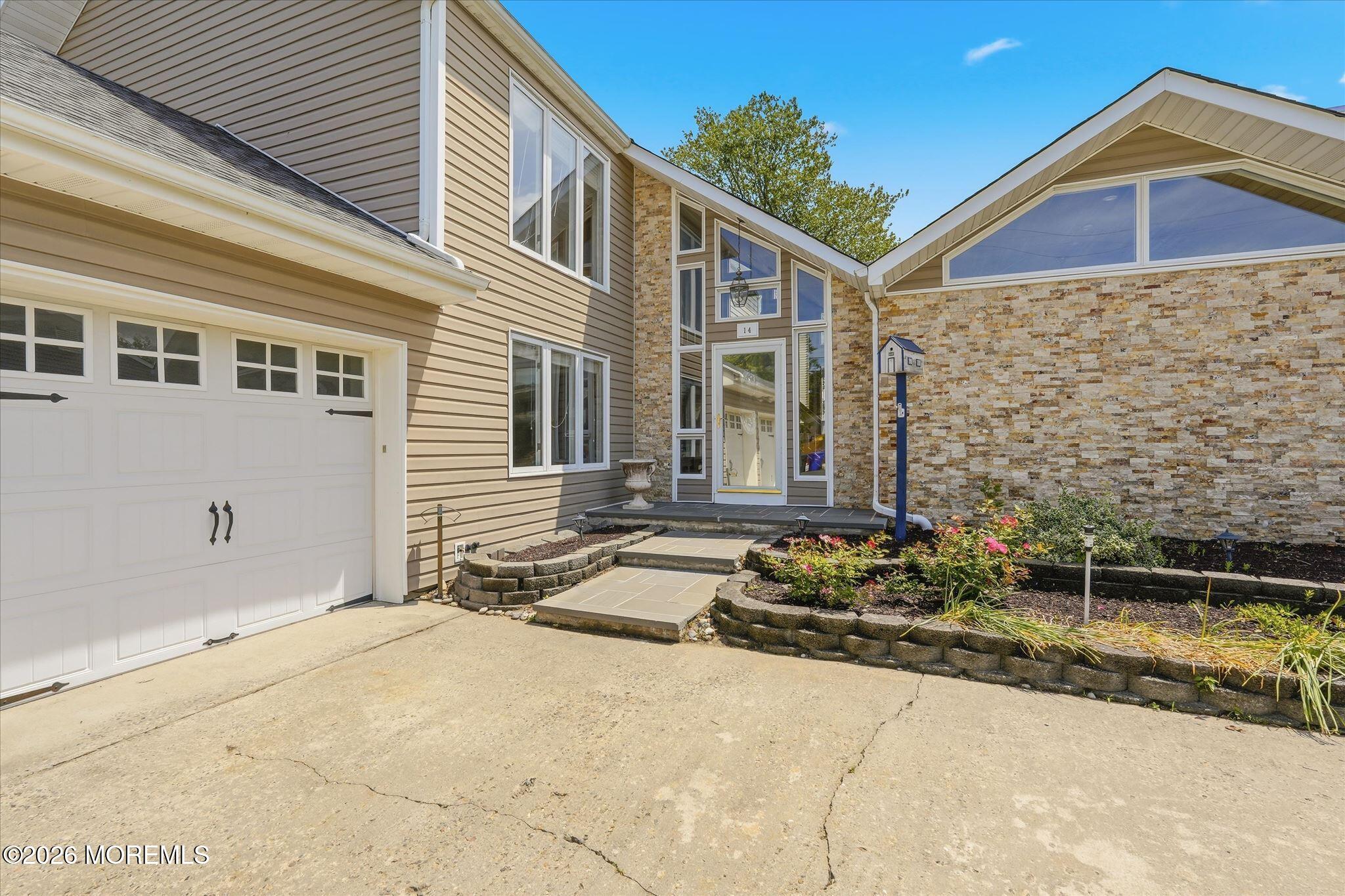 14 Scheiber Drive