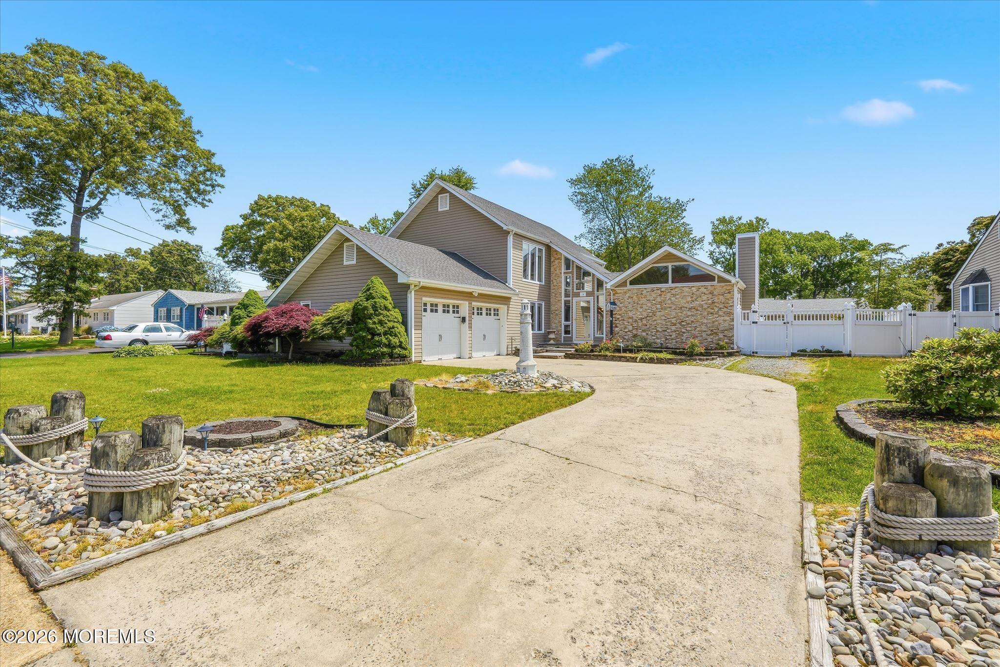 14 Scheiber Drive