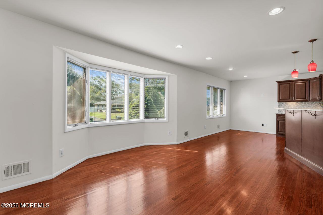 77 Schwinn Drive