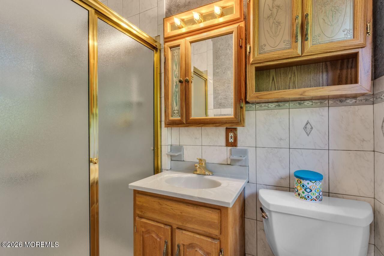 77 Schwinn Drive