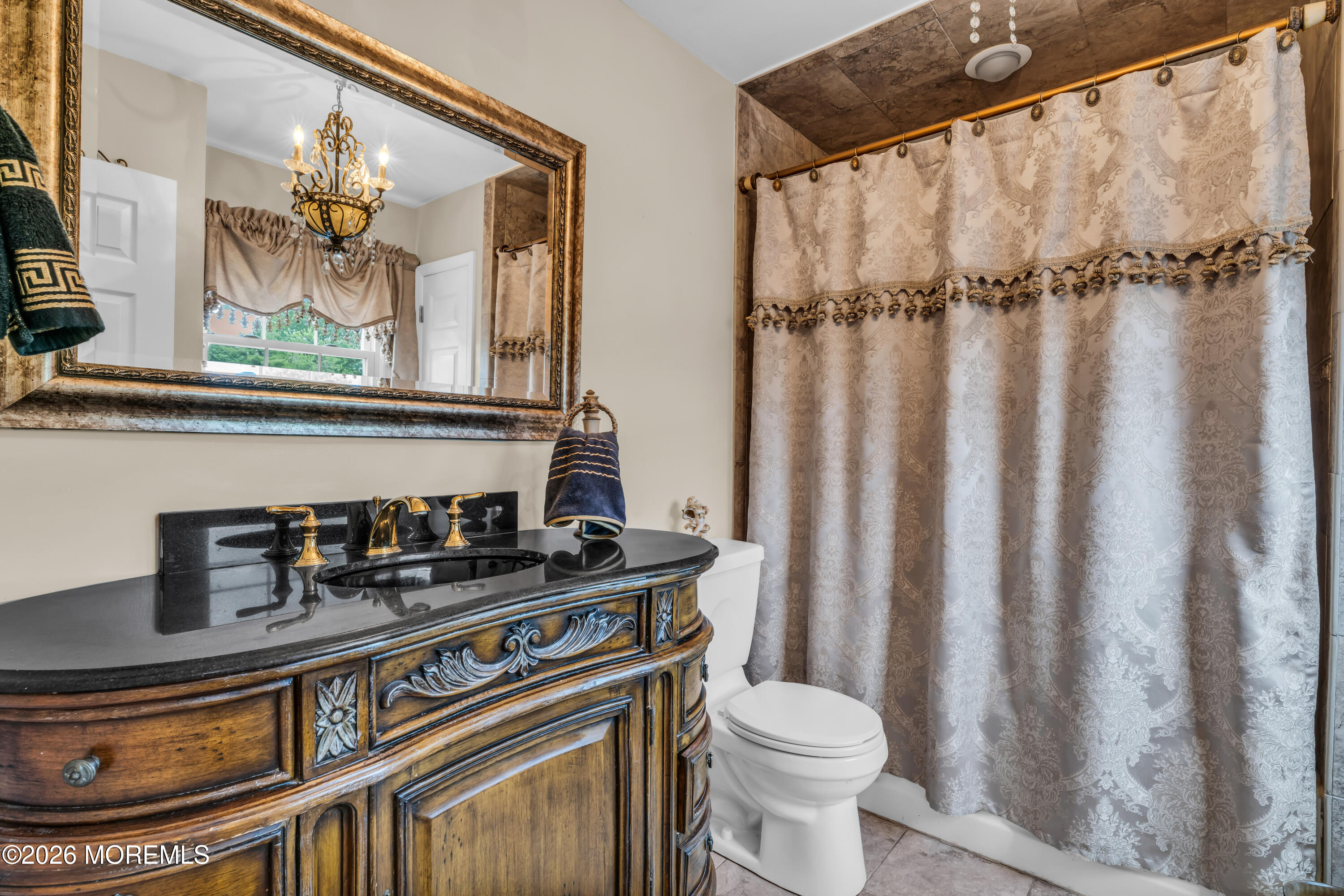 6 Tall Oaks Drive