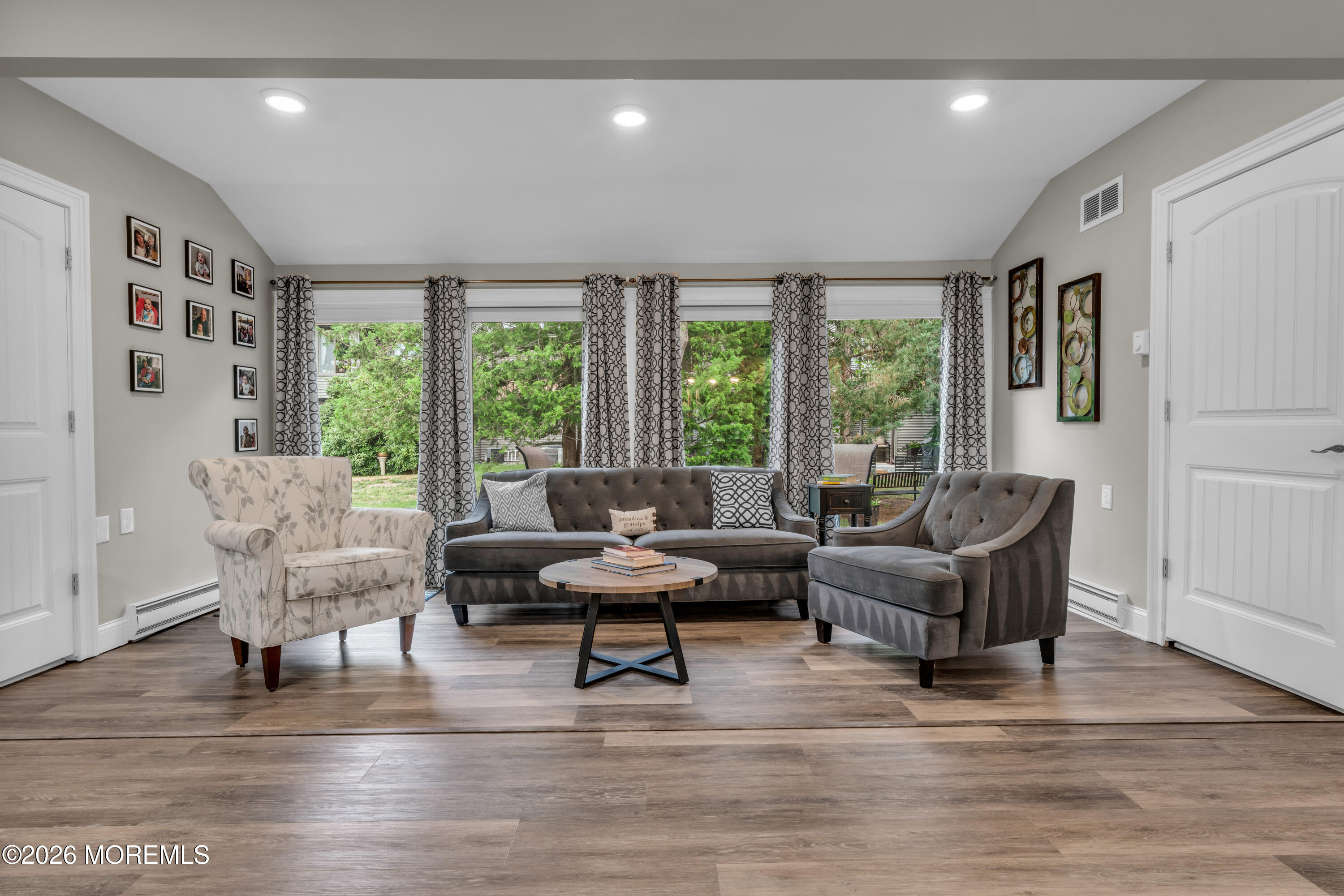 10 Danbury Court
