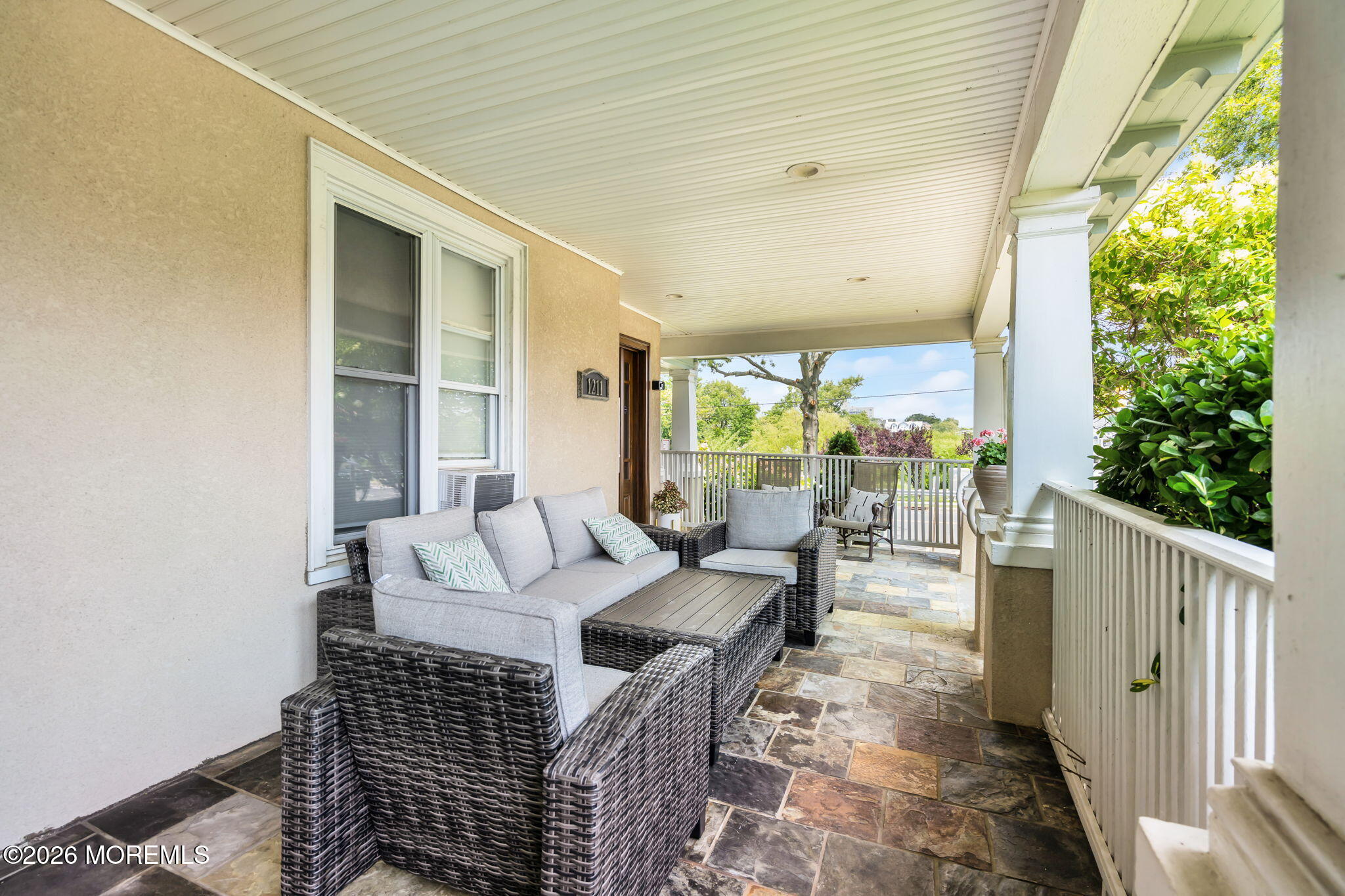 1211 Grand Avenue 2