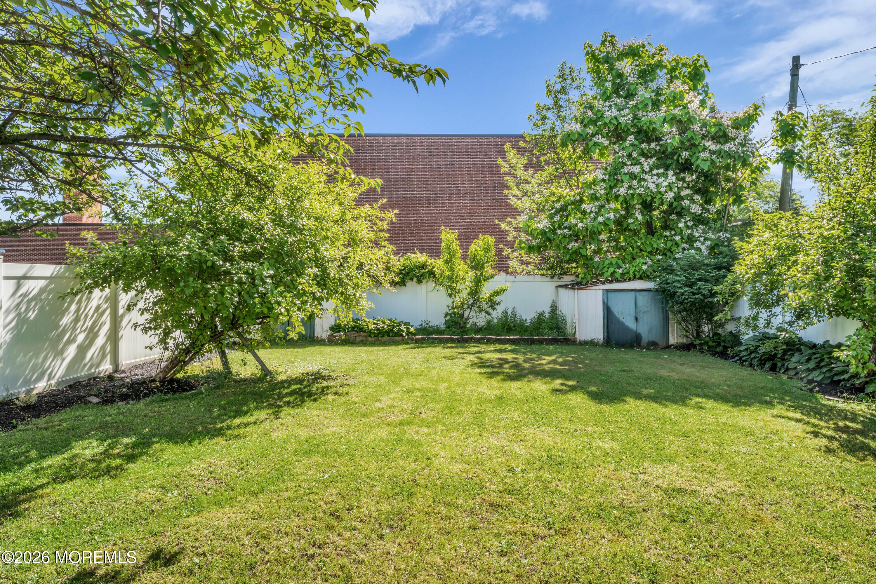 12 Jacobson Street