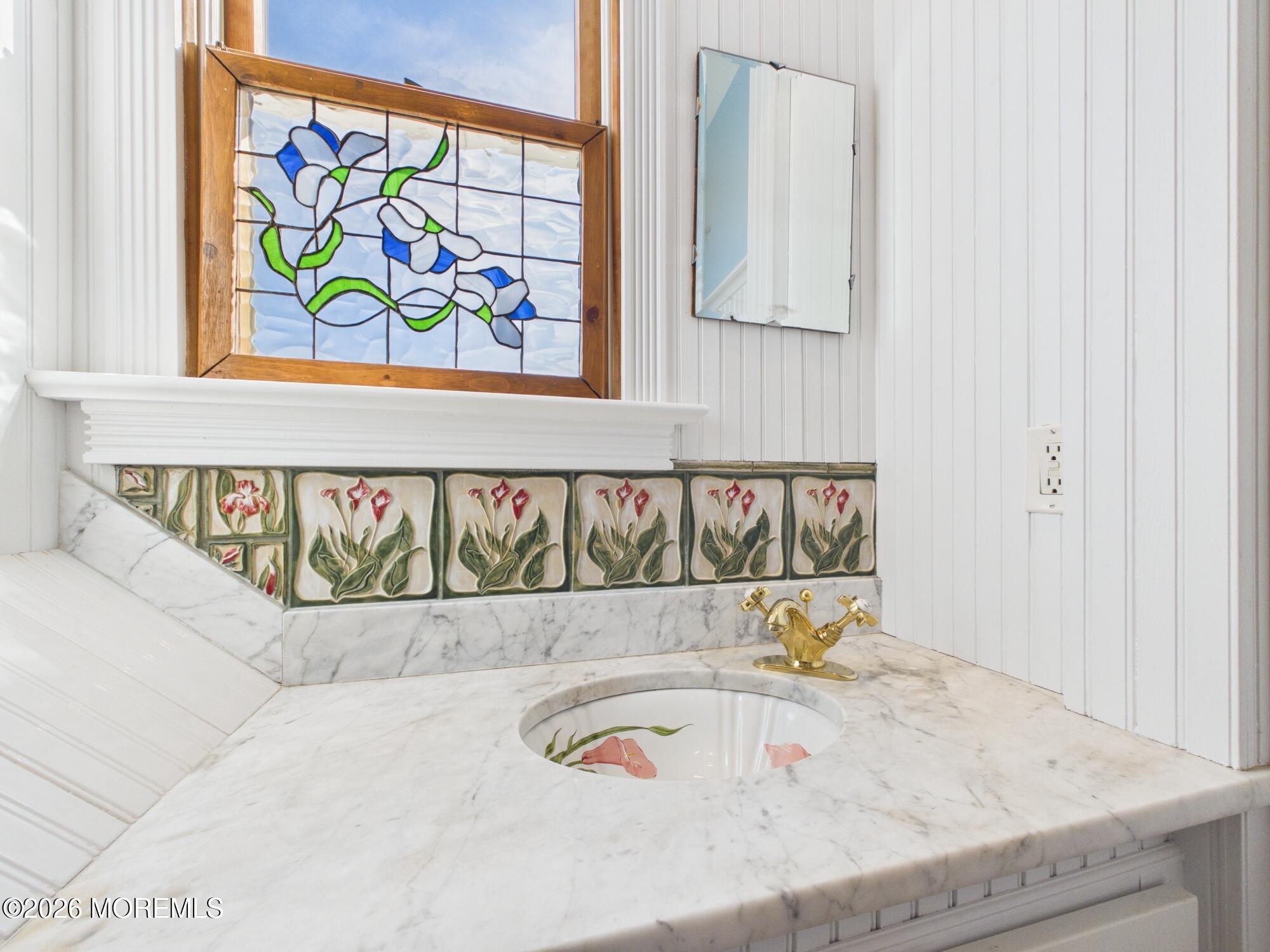 9 1/2 Embury Avenue