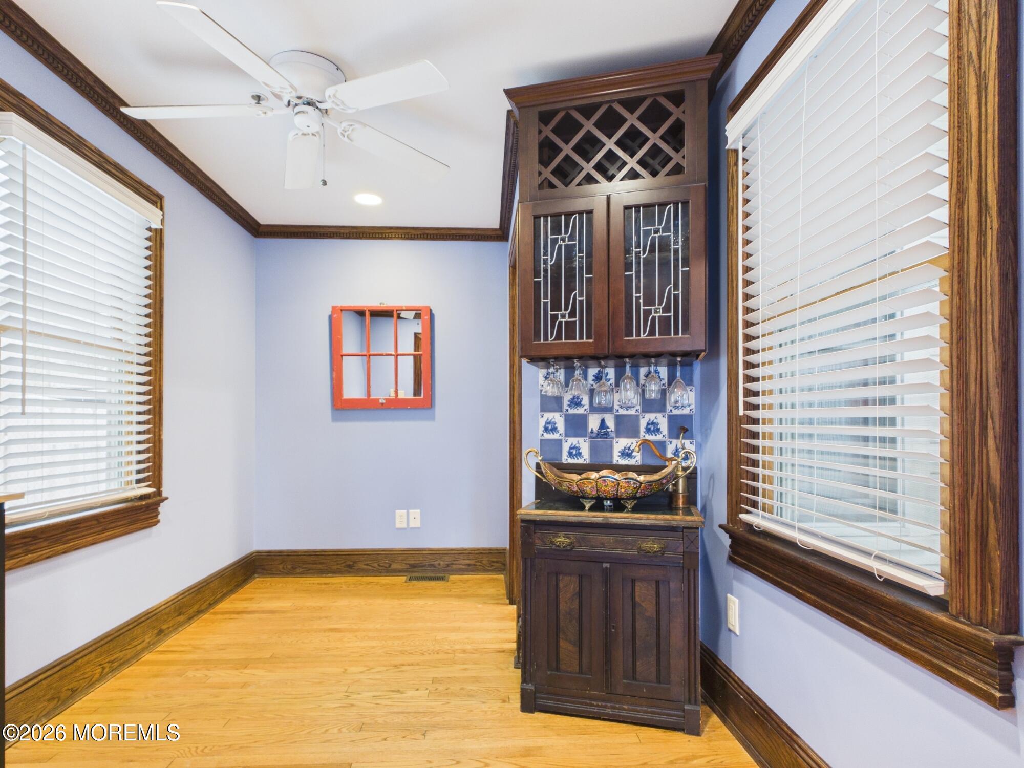9 1/2 Embury Avenue