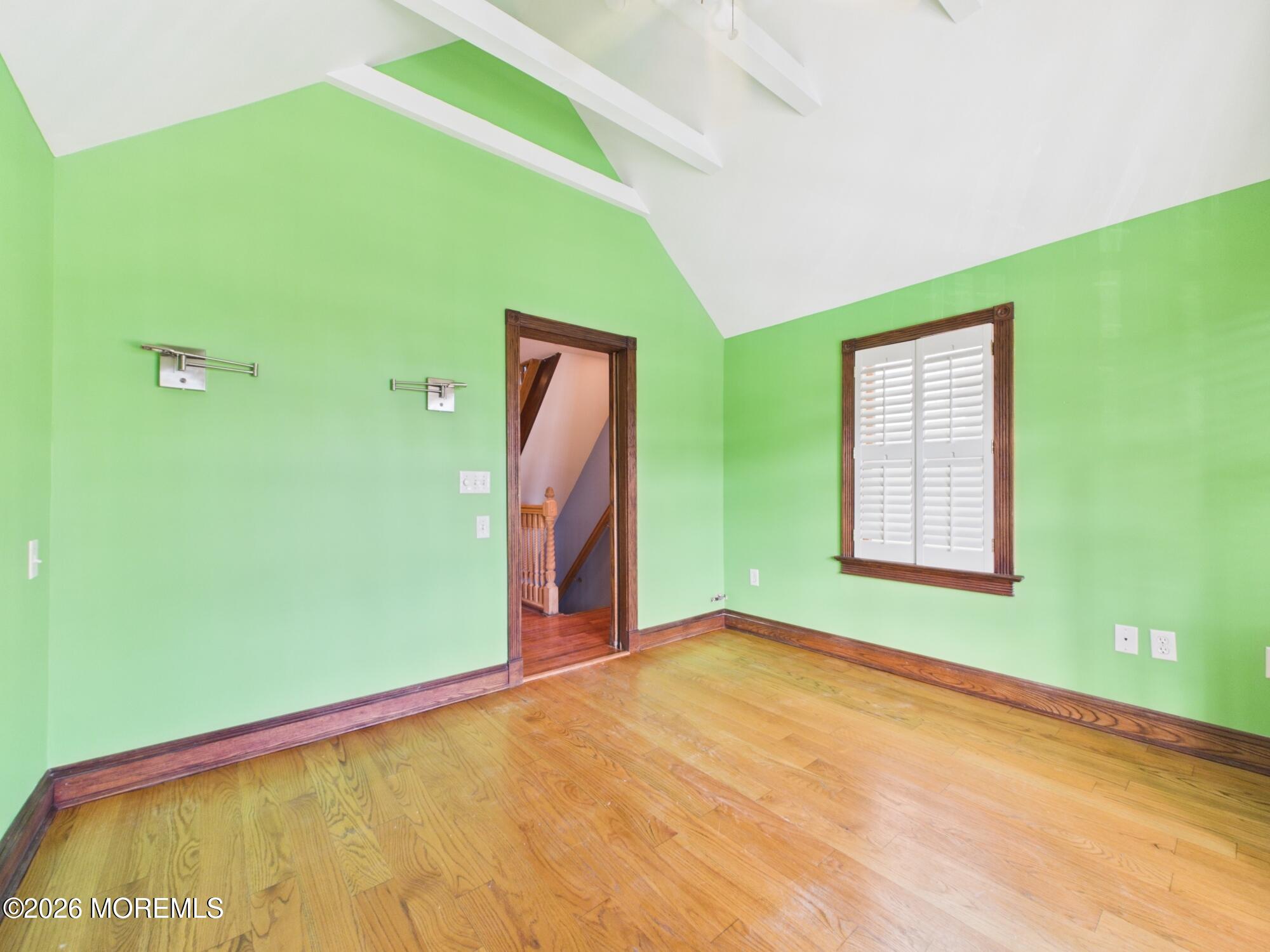9 1/2 Embury Avenue