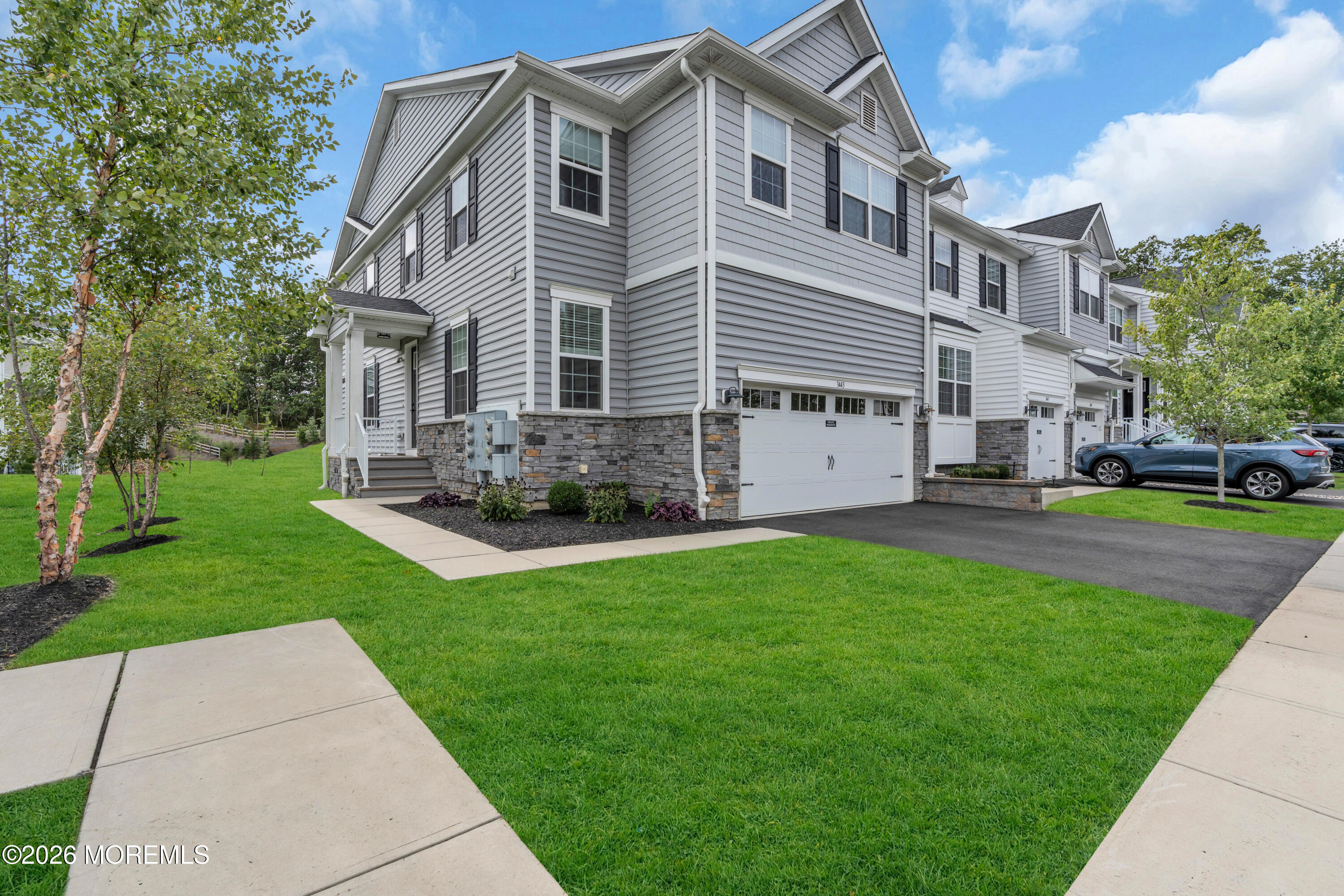 3443 Glen Oaks Lane