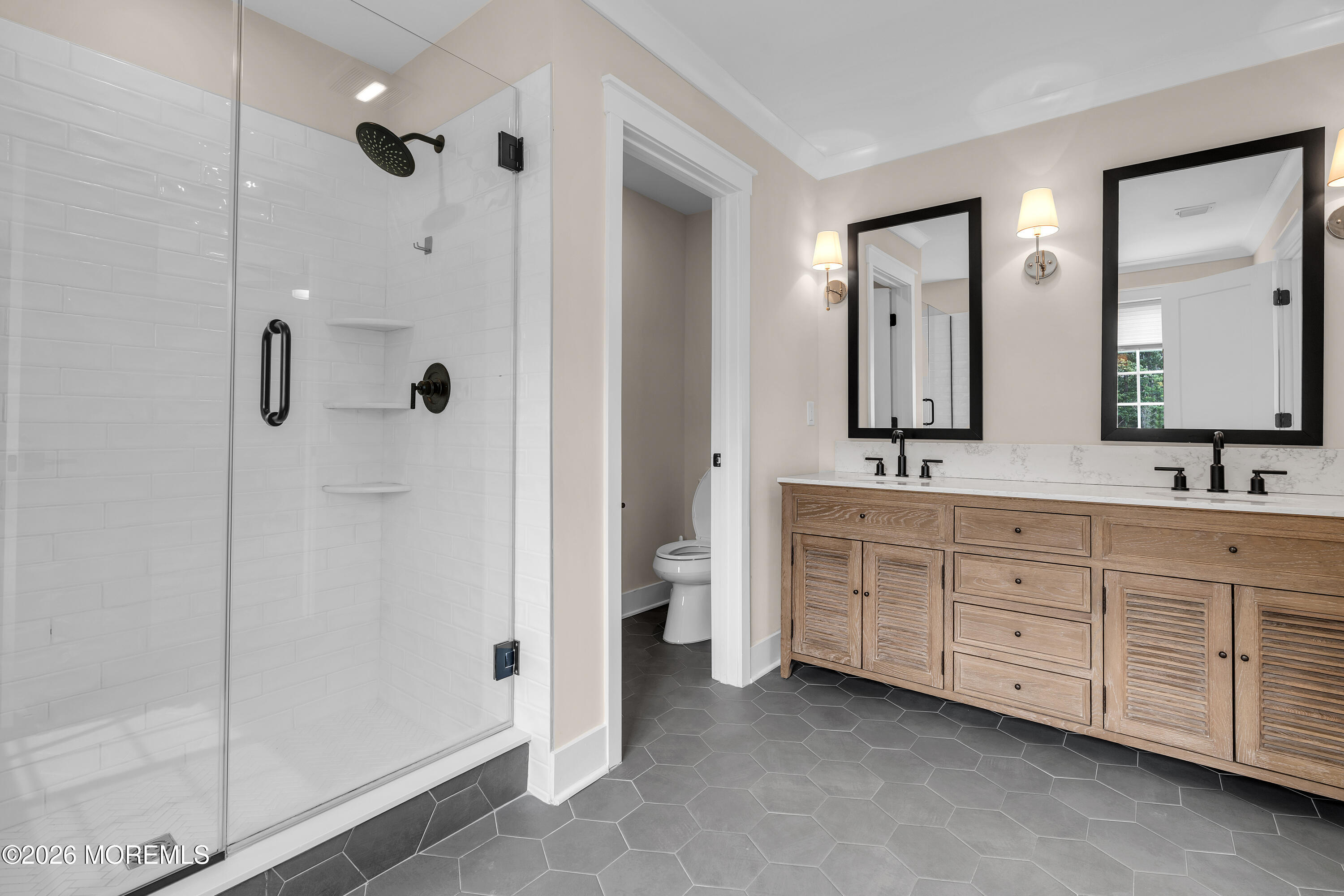3443 Glen Oaks Lane