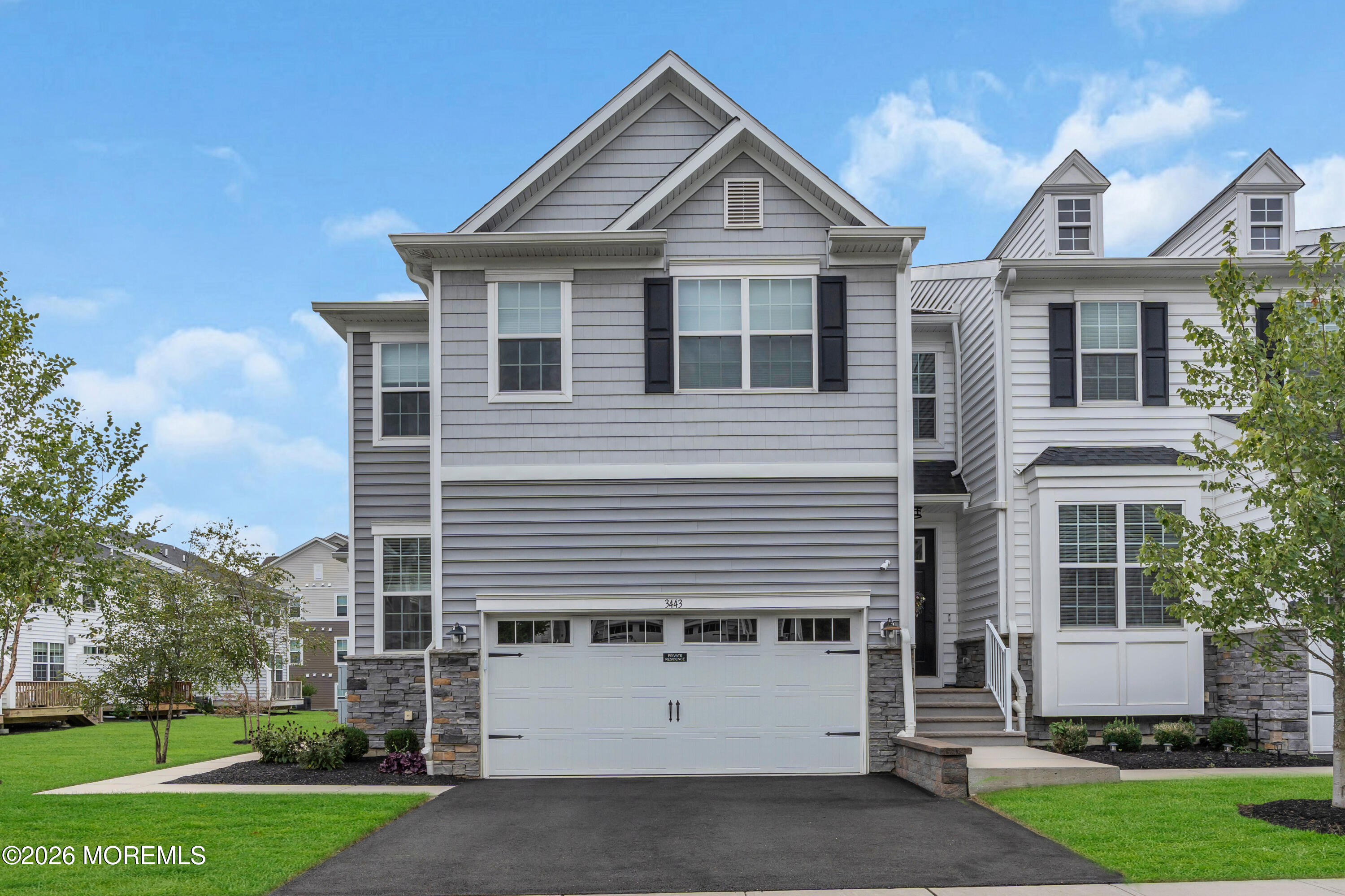 3443 Glen Oaks Lane