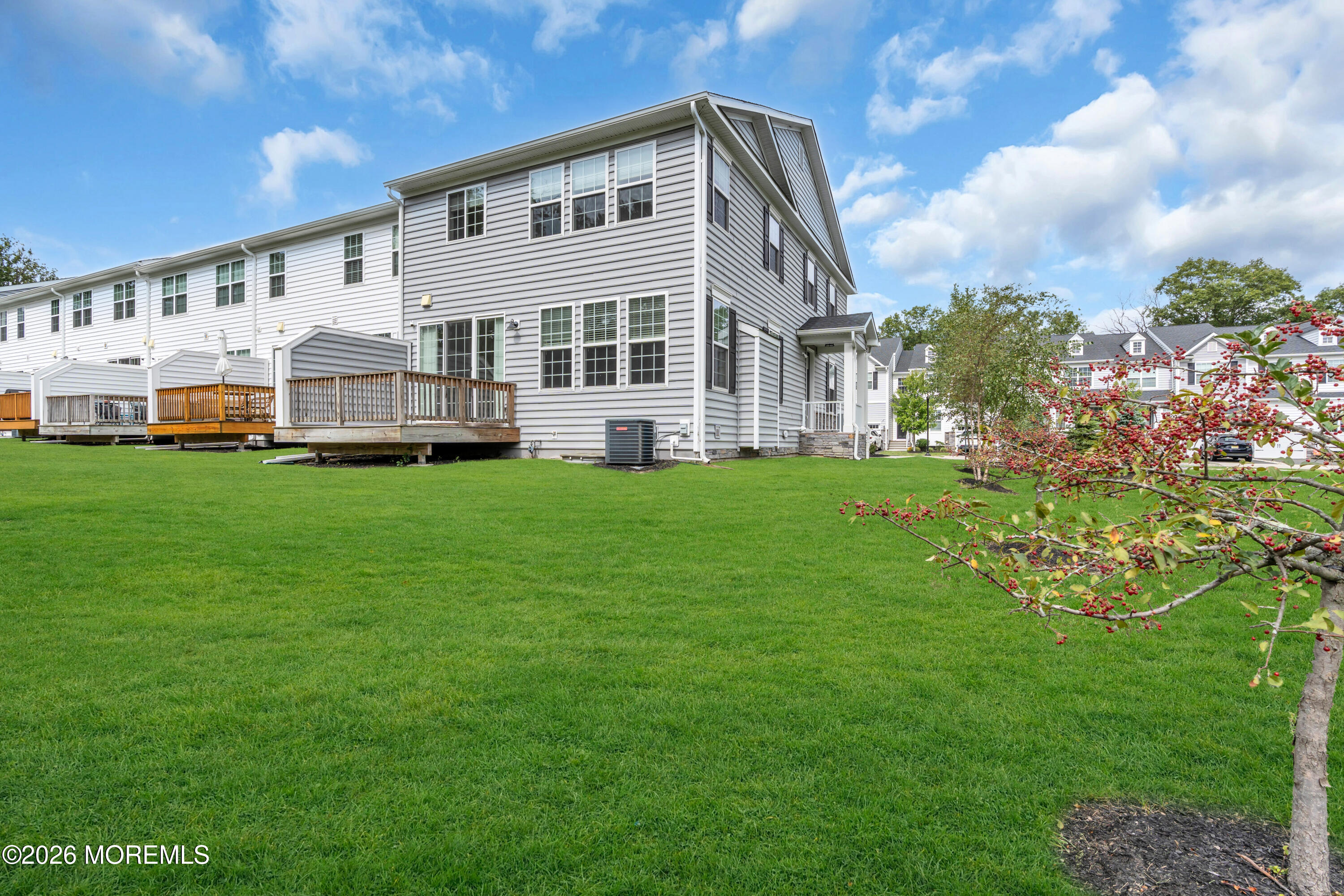 3443 Glen Oaks Lane