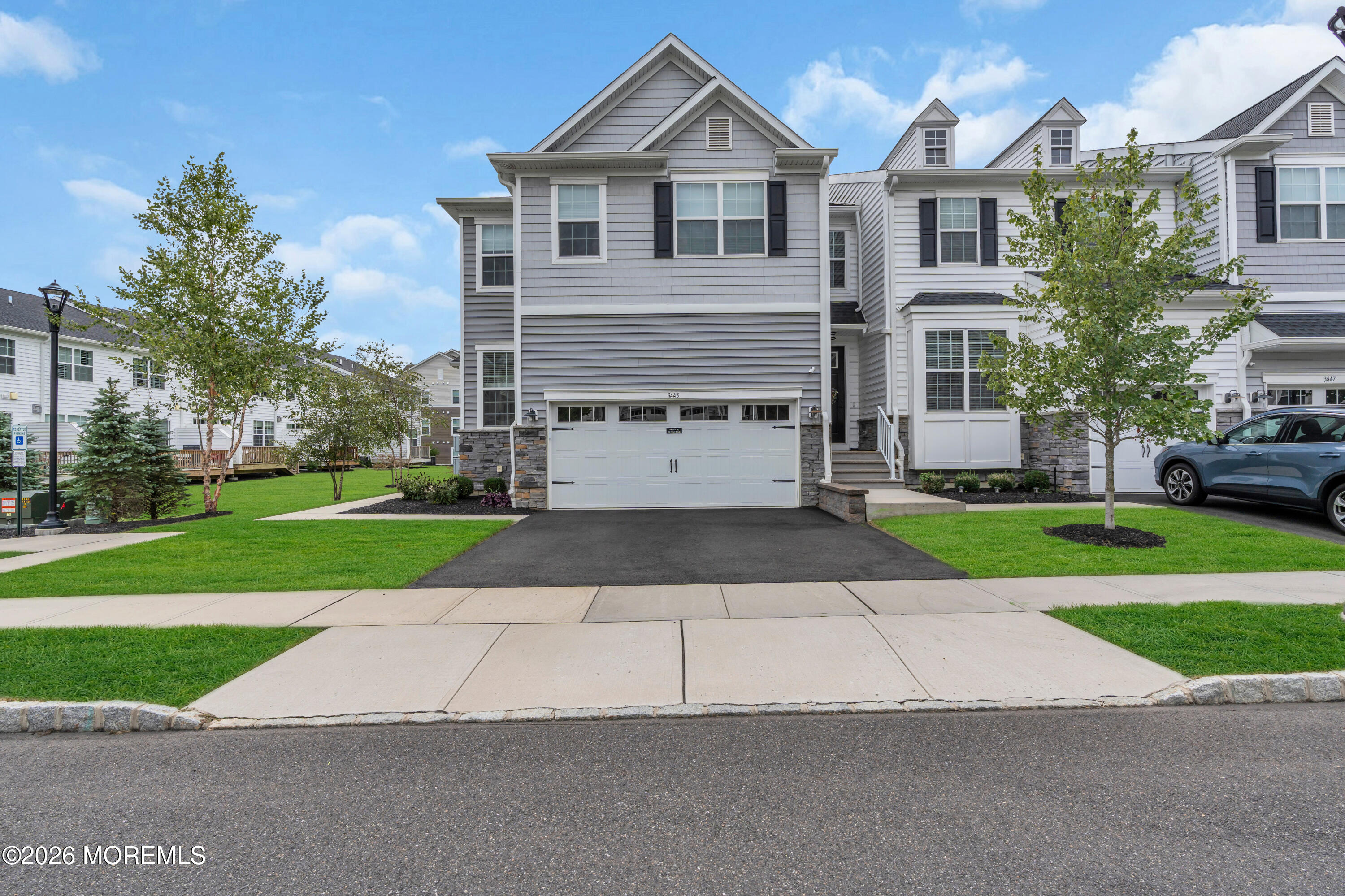 3443 Glen Oaks Lane