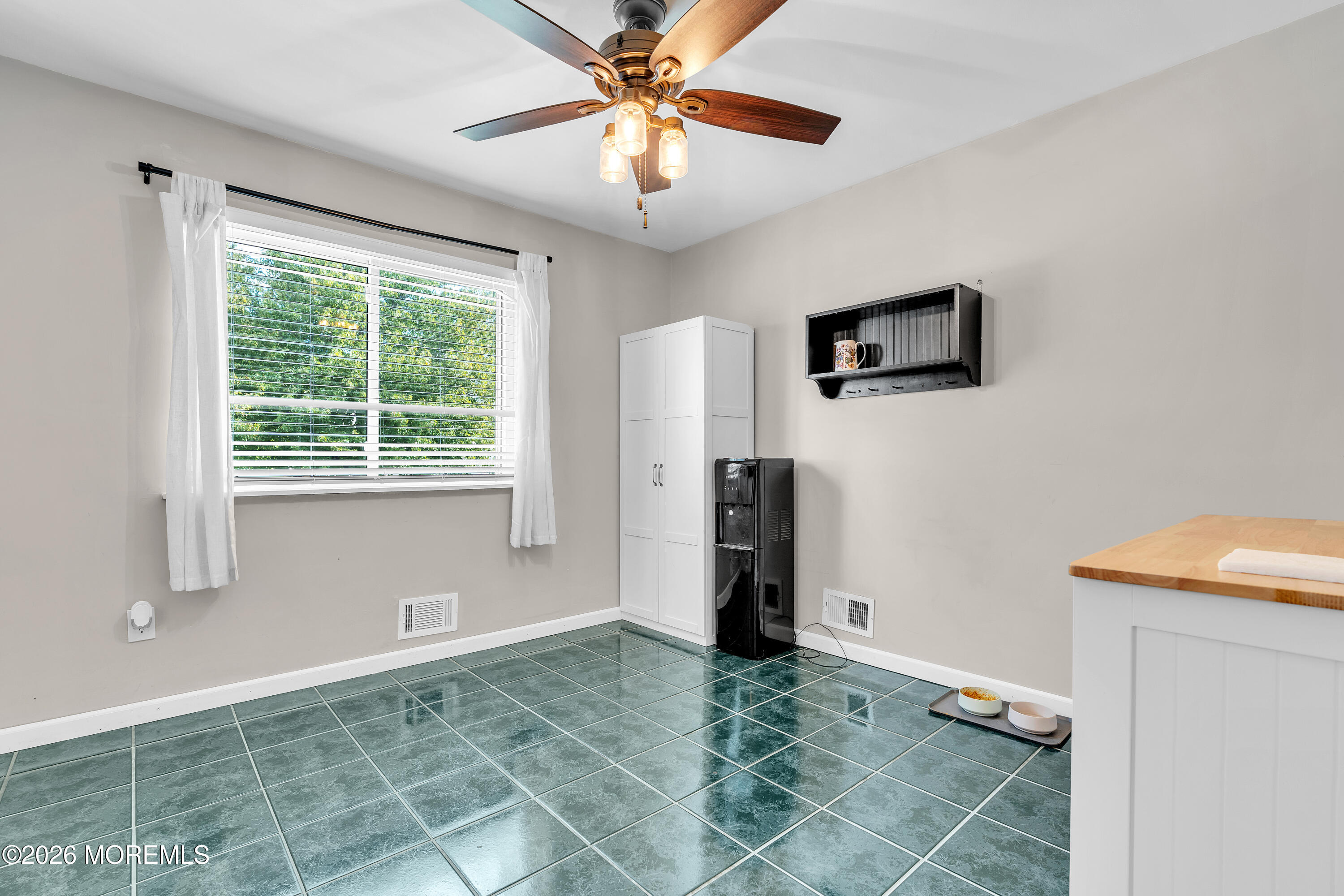 367 Middlewood Road