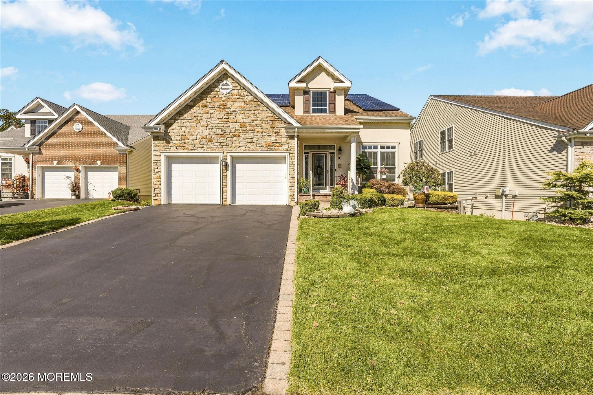 10 Salter Court