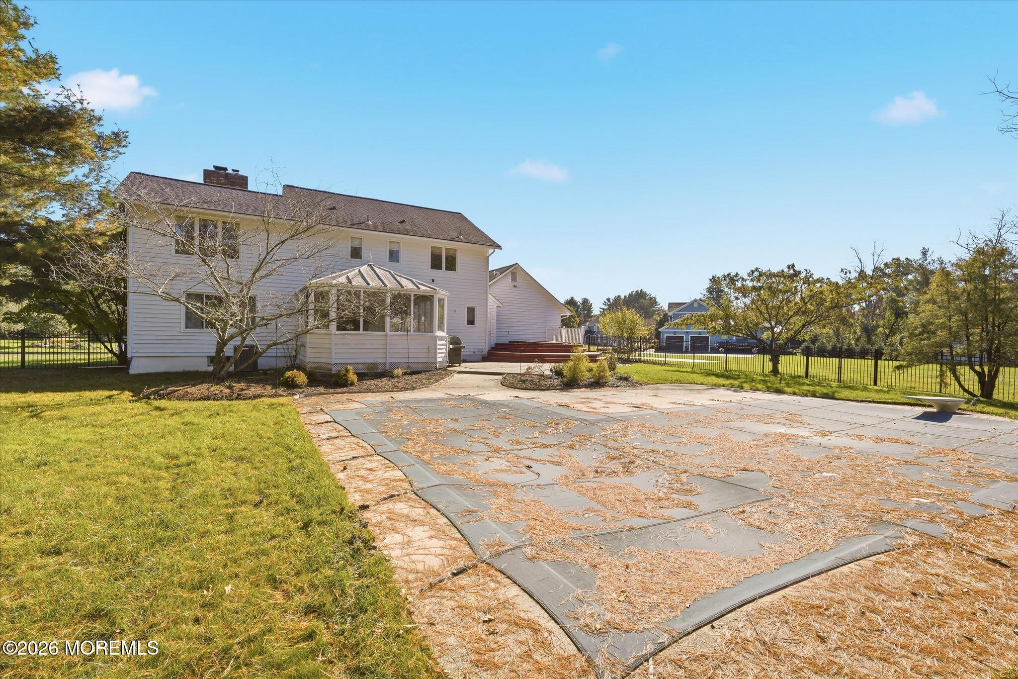 5 Penn Lane