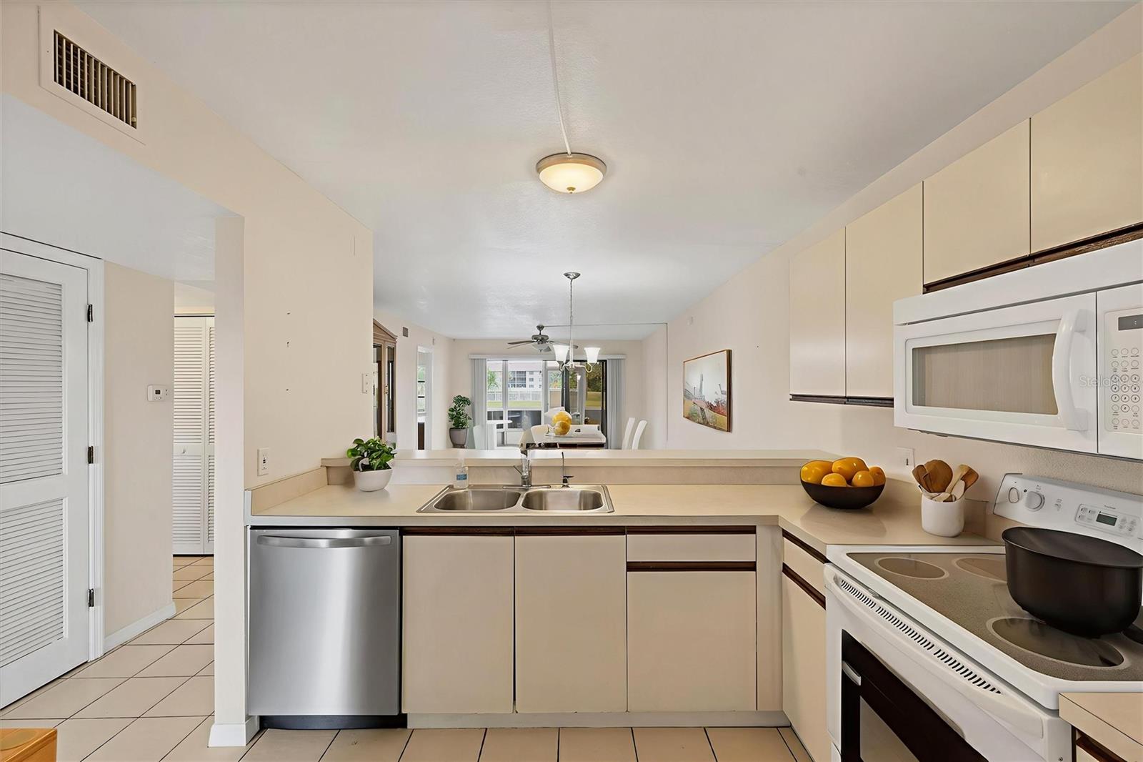 175 KINGS HWY #1014