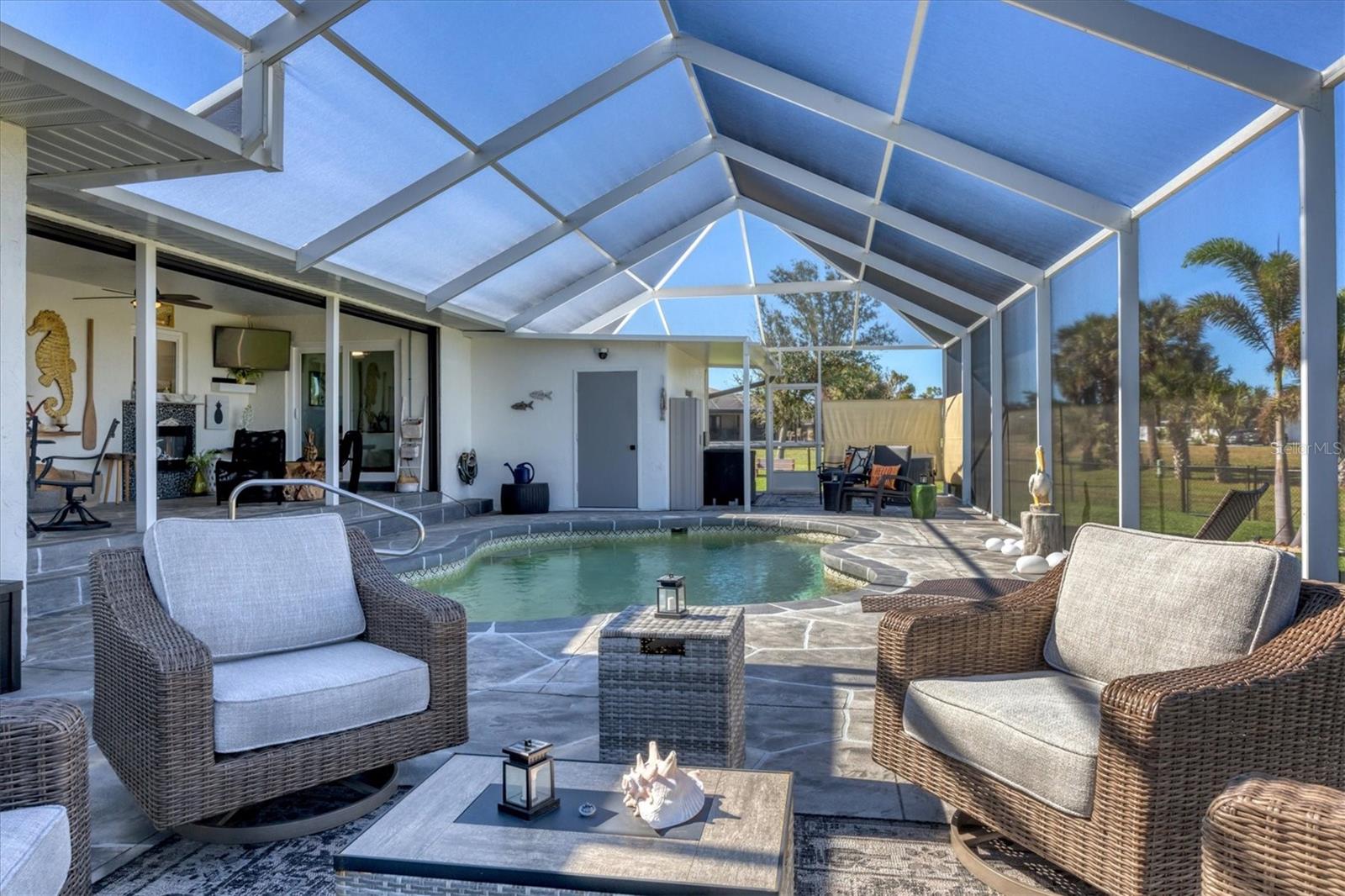 47 GOLFVIEW PL