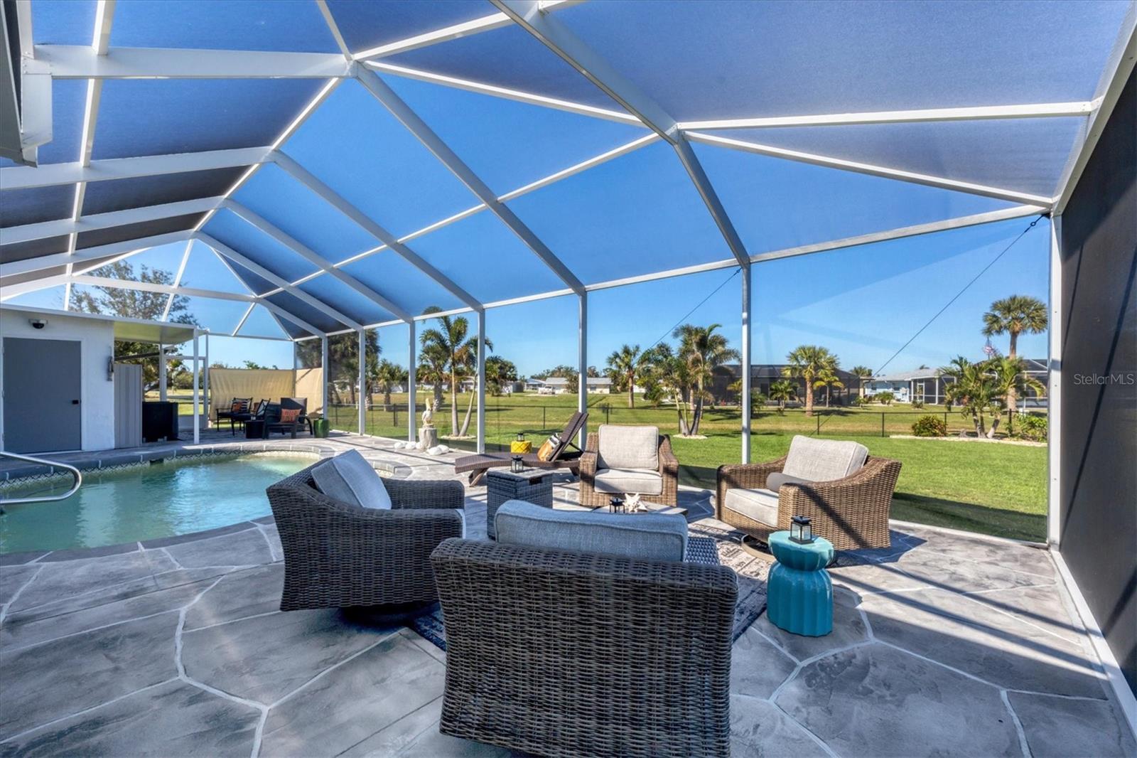47 GOLFVIEW PL