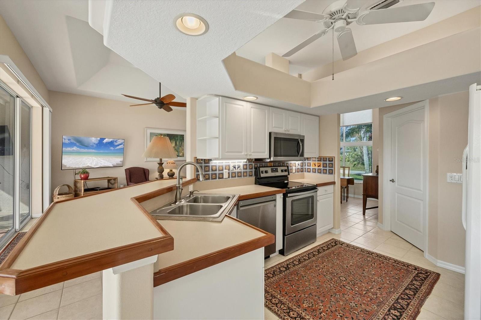 80 LONG MEADOW LN