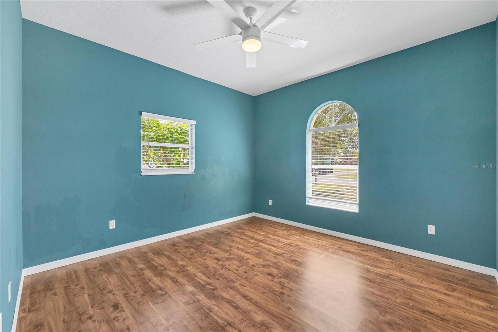 224 PINE GLEN CT