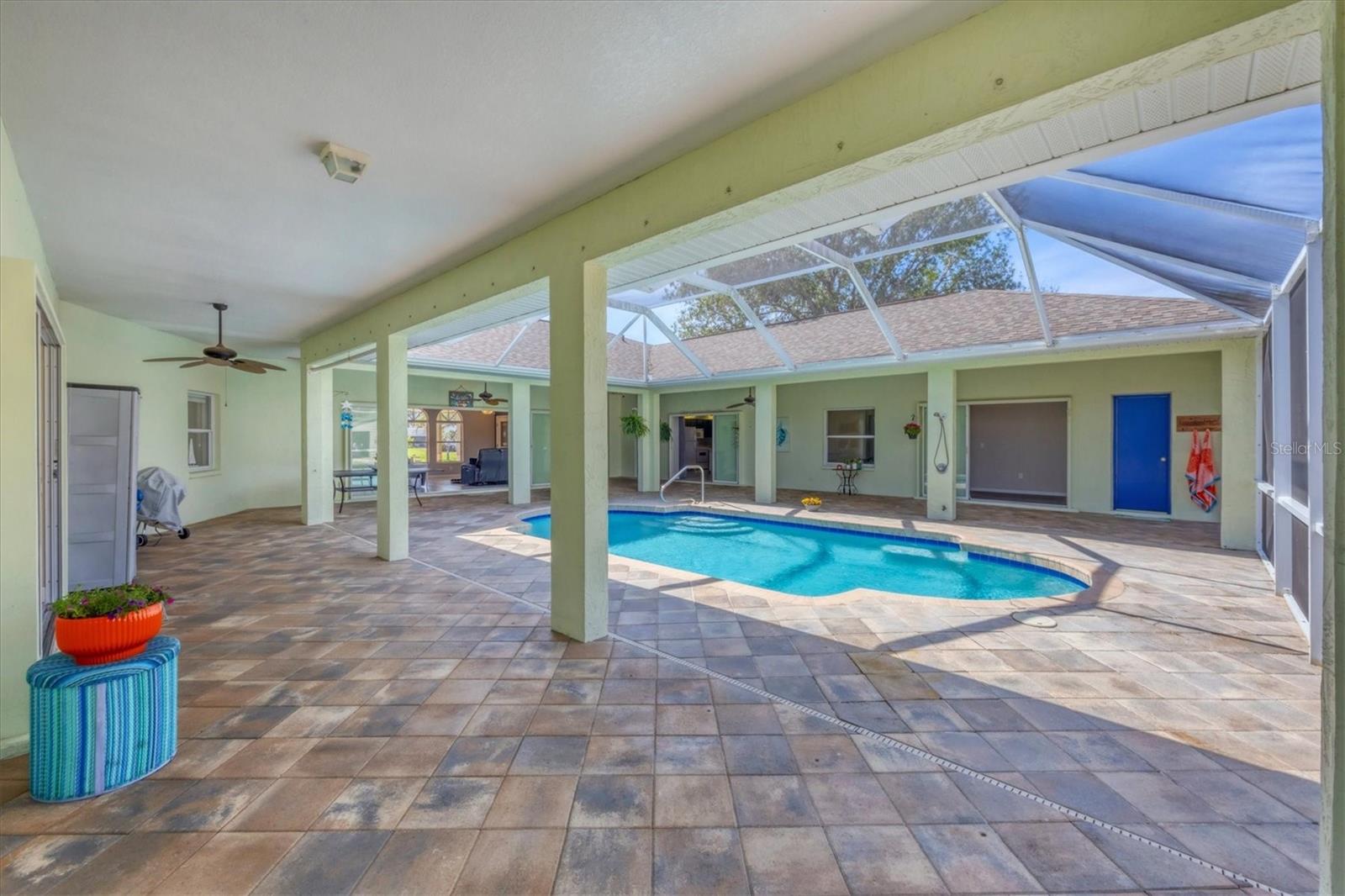 224 PINE GLEN CT