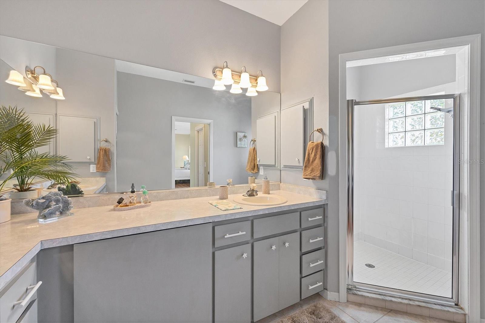 224 PINE GLEN CT