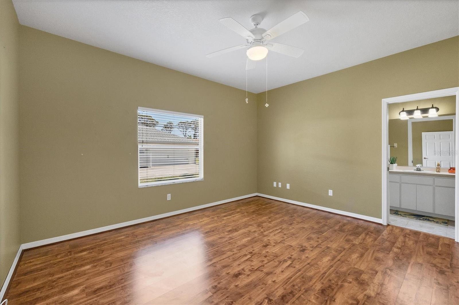 224 PINE GLEN CT