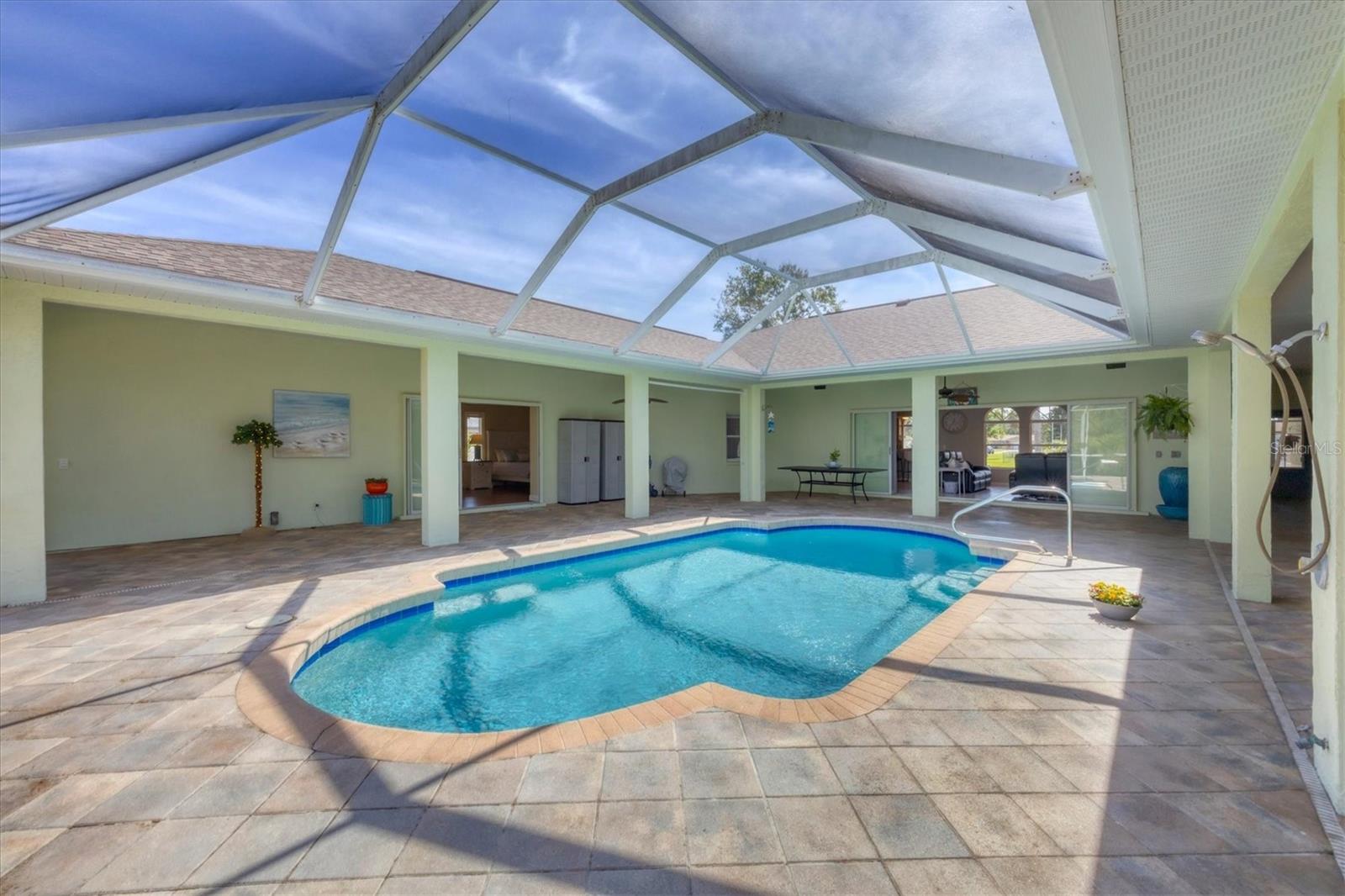 224 PINE GLEN CT