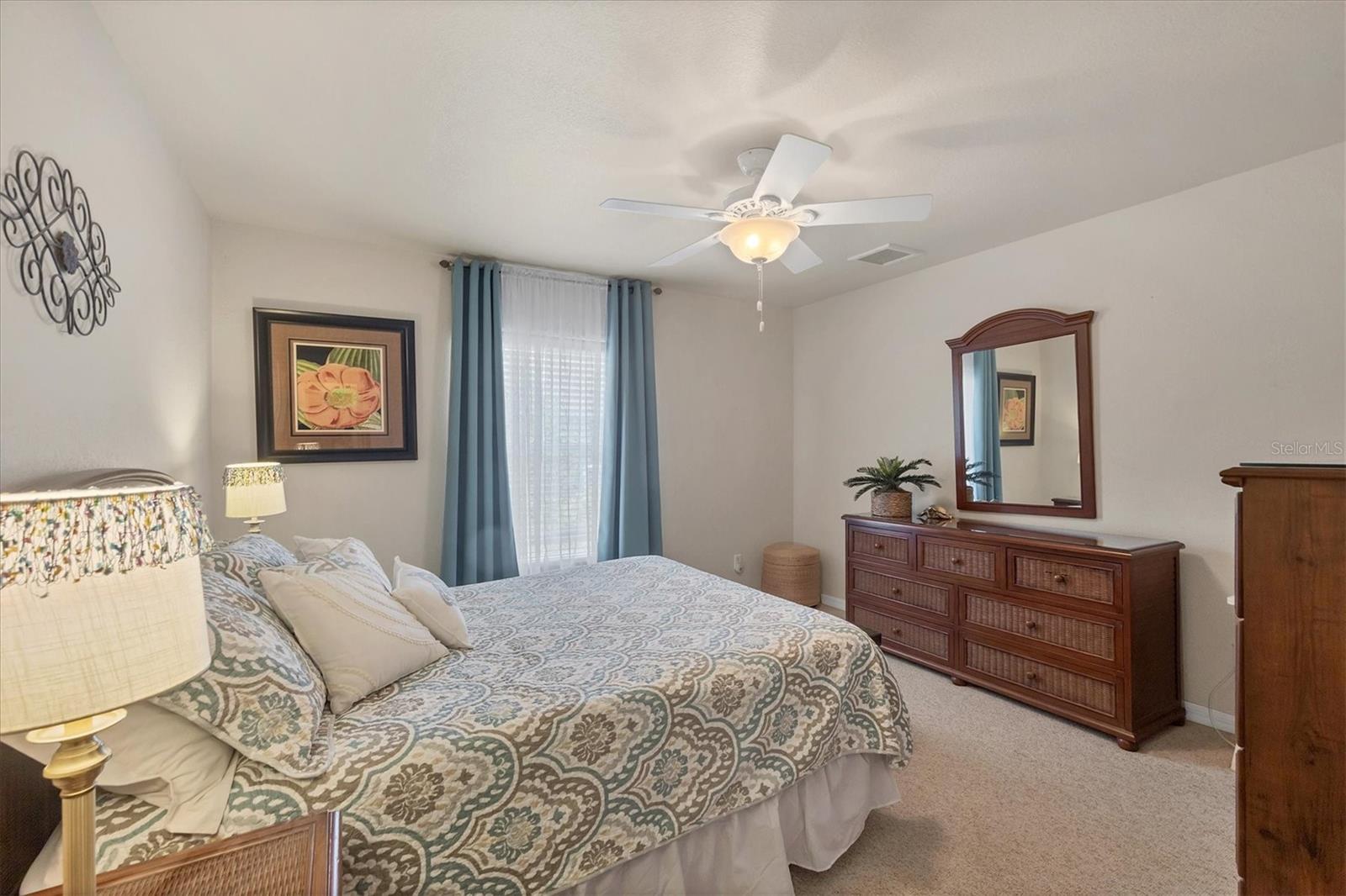 182 ROTONDA BLVD W #B