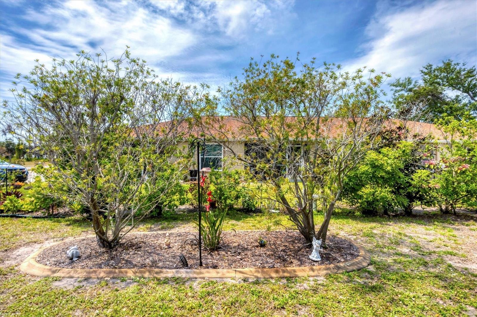 182 ROTONDA BLVD W #B