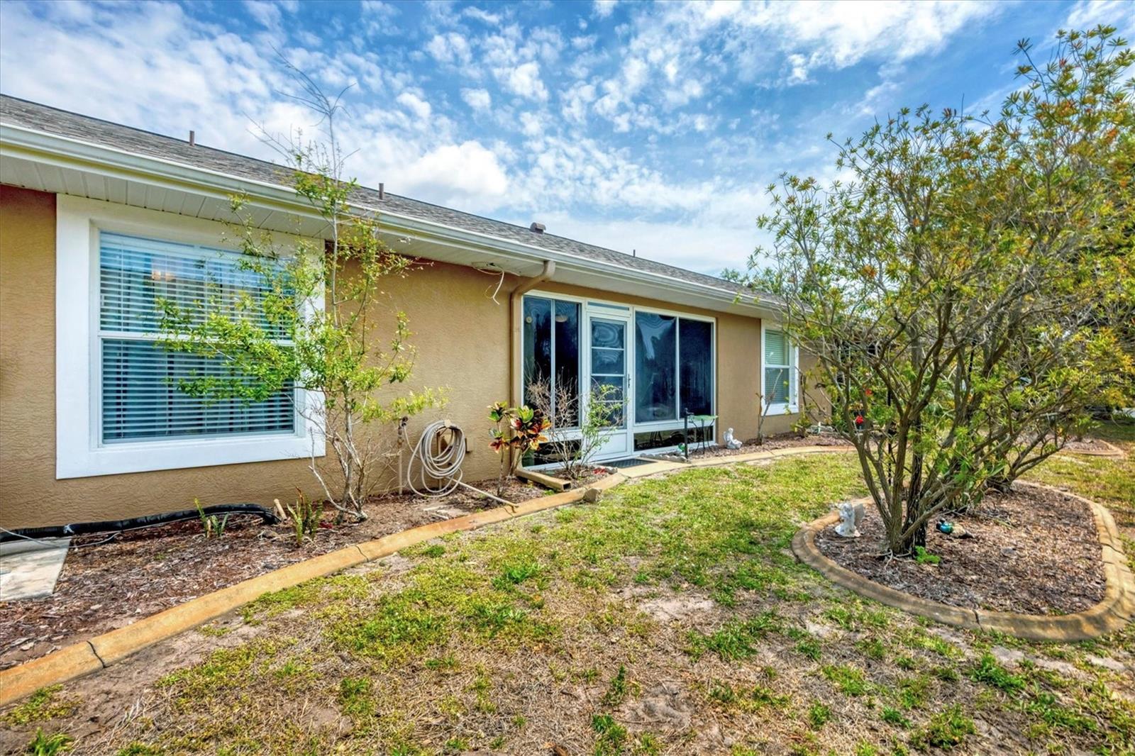 182 ROTONDA BLVD W #B