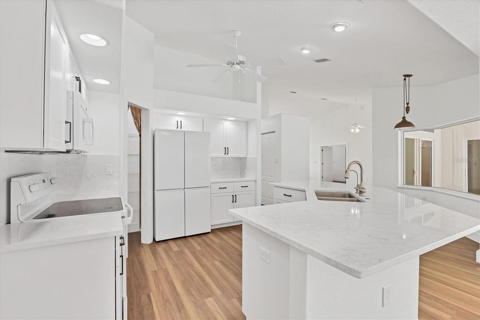 59 WHITE MARSH LN
