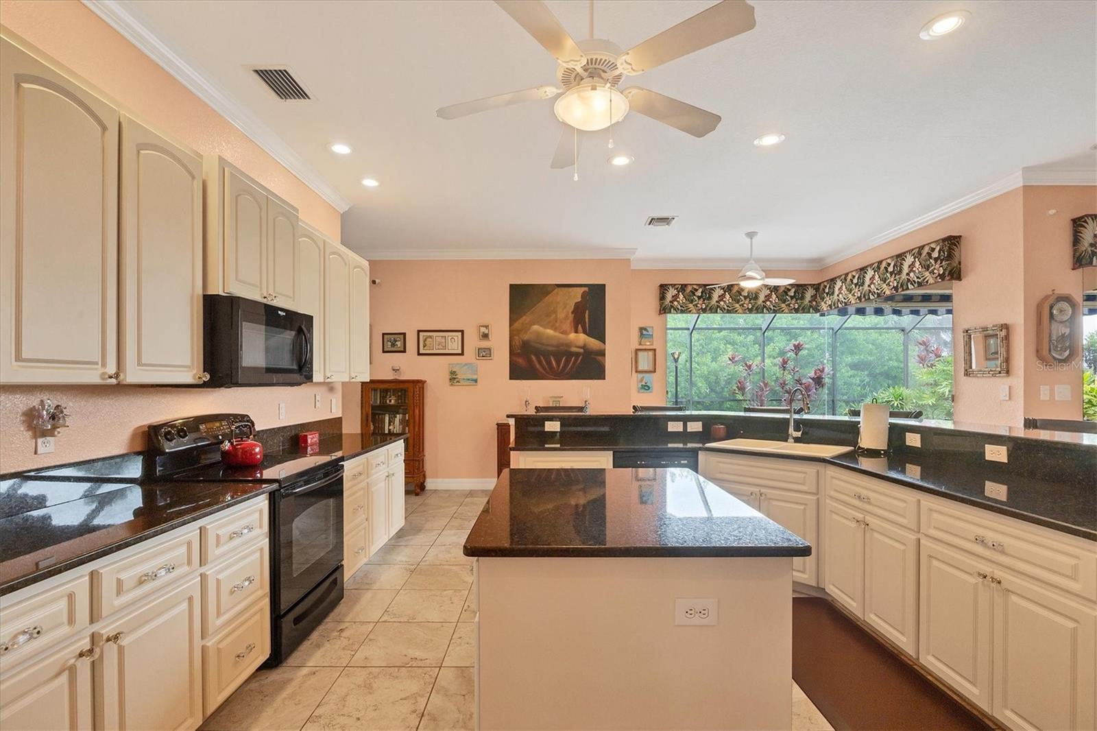 4 PINE VALLEY PL