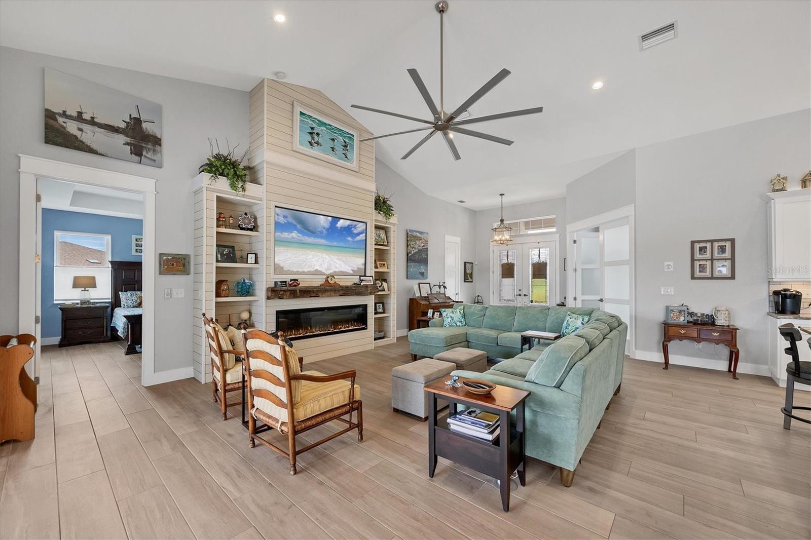 2998 MONTGOMERY DR