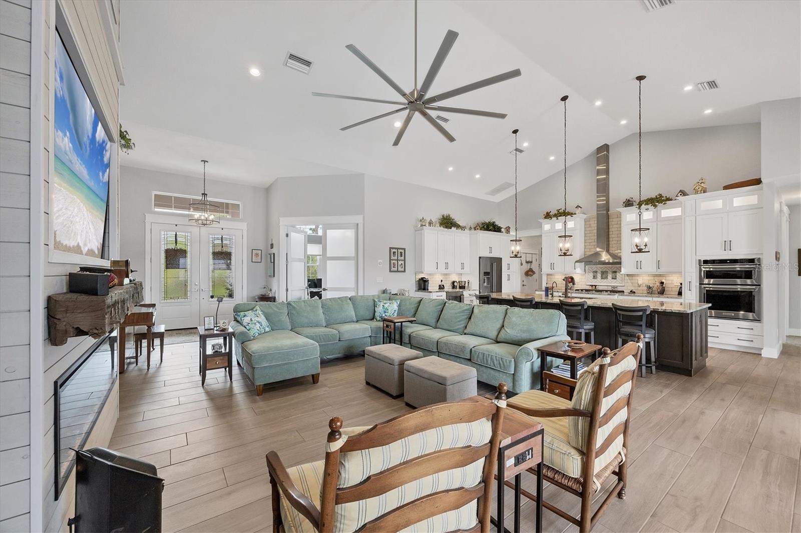 2998 MONTGOMERY DR