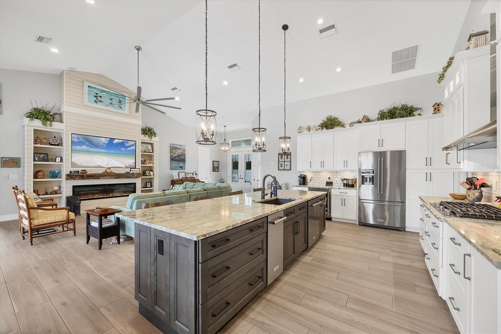2998 MONTGOMERY DR