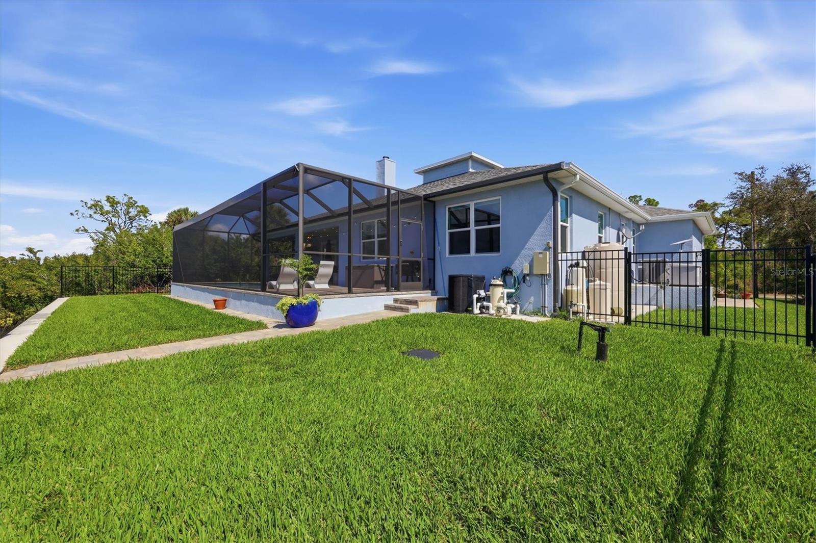 1022 BEEKMAN CIR