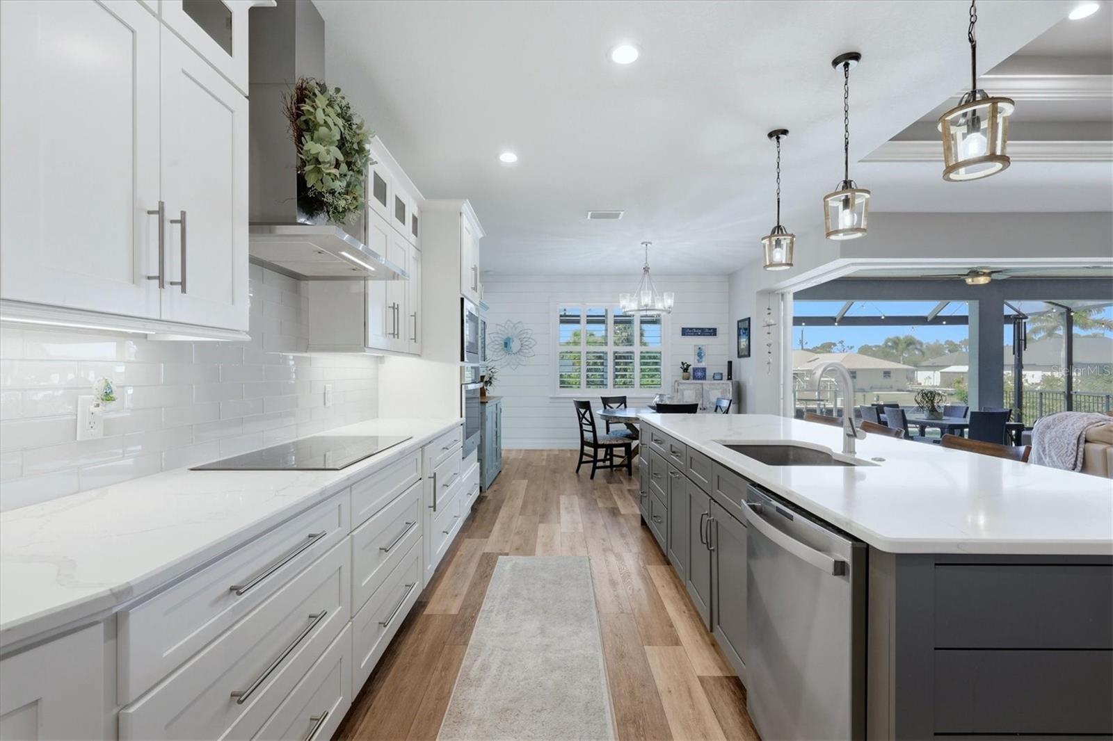 1022 BEEKMAN CIR