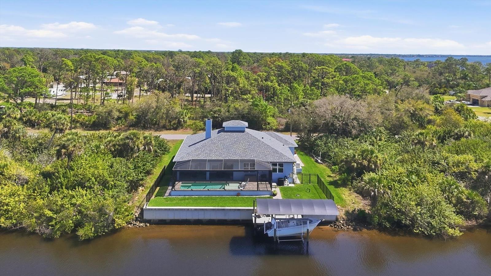 1022 BEEKMAN CIR