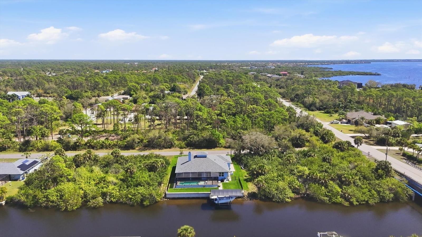1022 BEEKMAN CIR