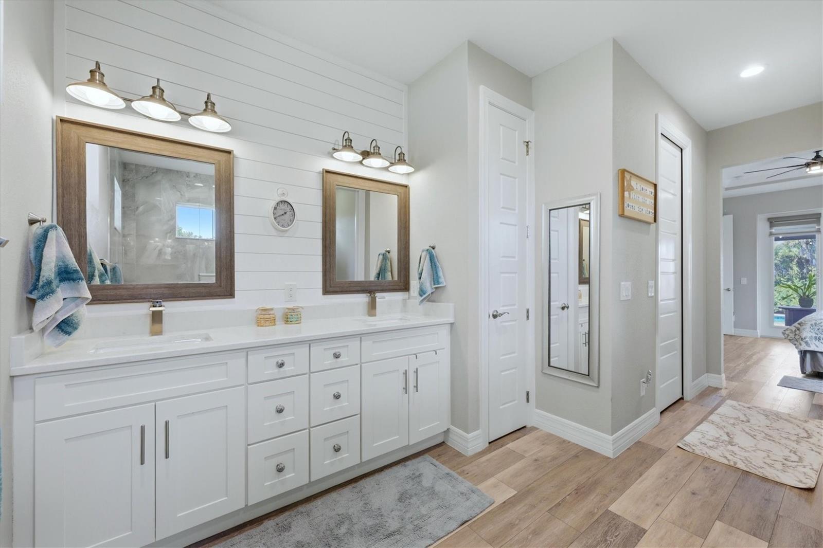 1022 BEEKMAN CIR