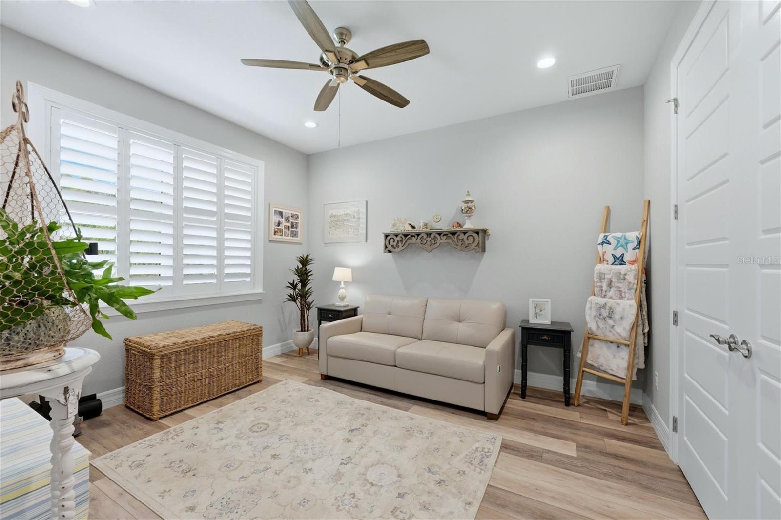 1022 BEEKMAN CIR