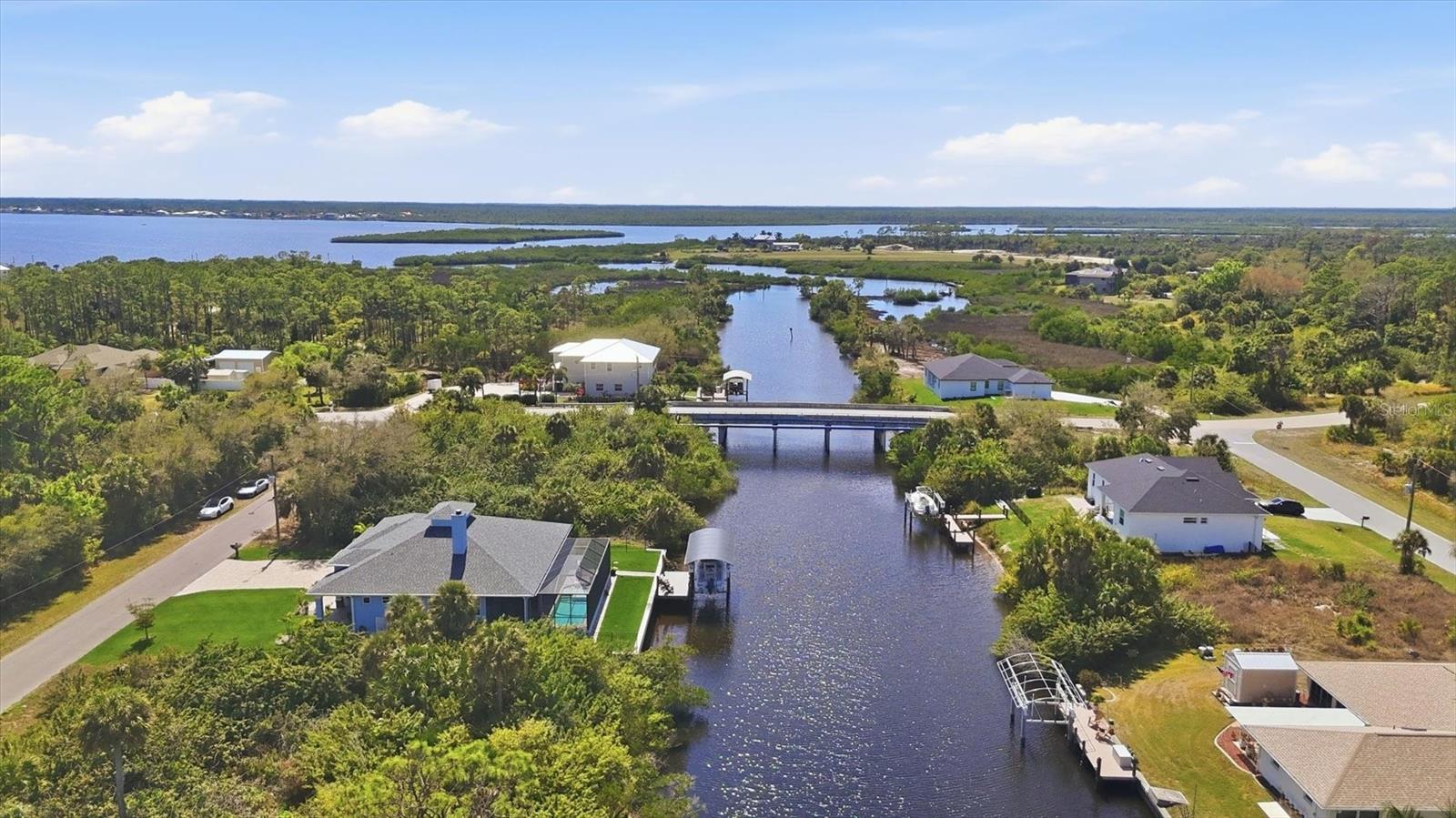 1022 BEEKMAN CIR
