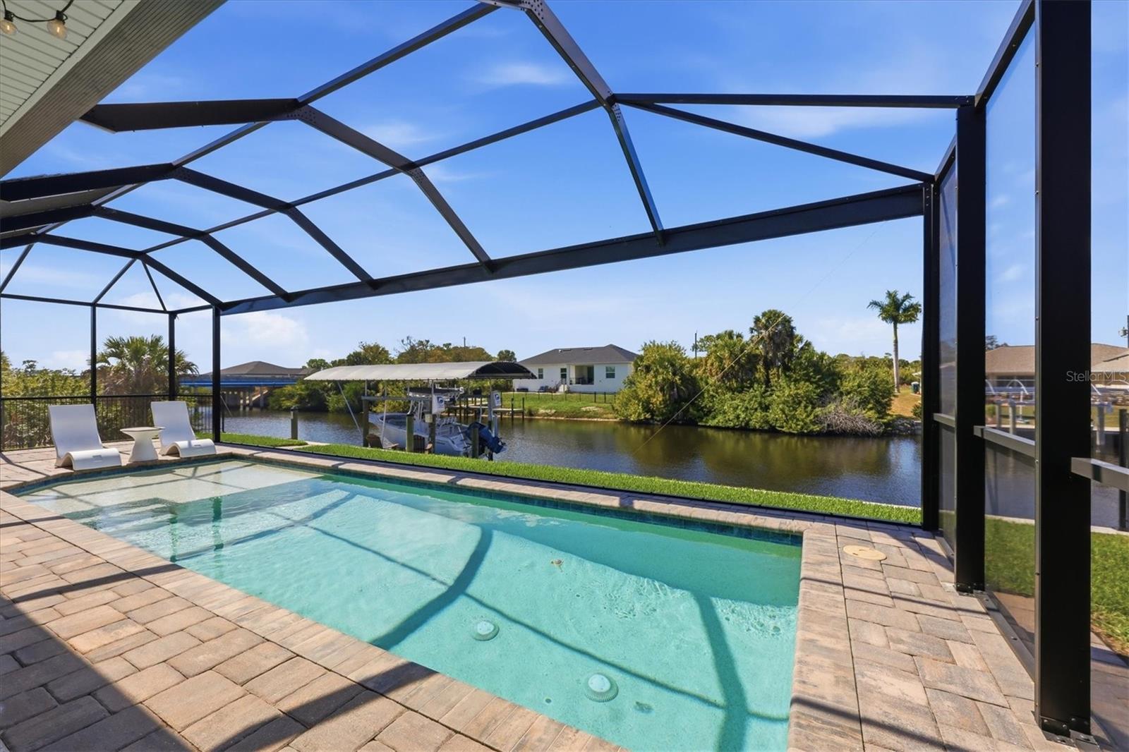 1022 BEEKMAN CIR