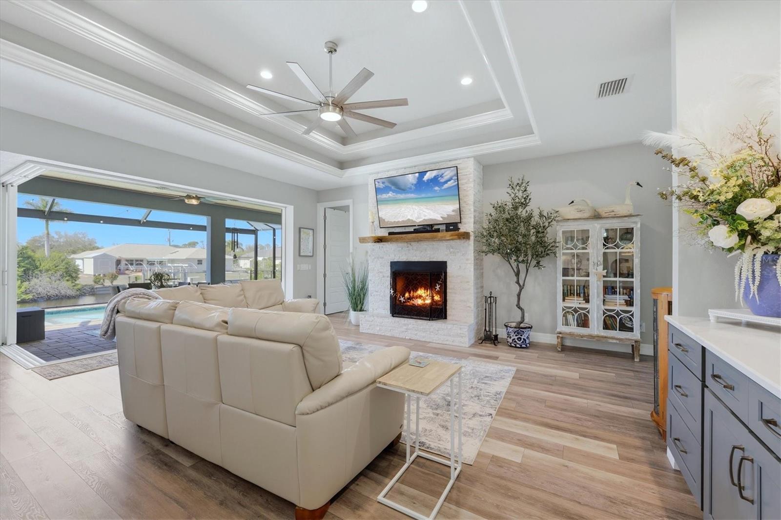 1022 BEEKMAN CIR