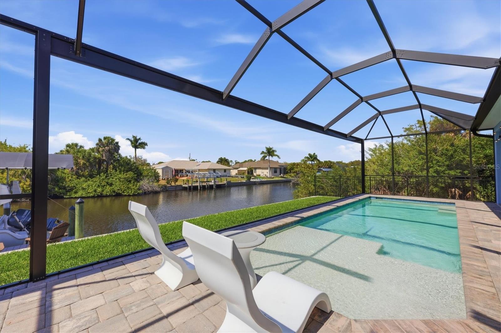 1022 BEEKMAN CIR