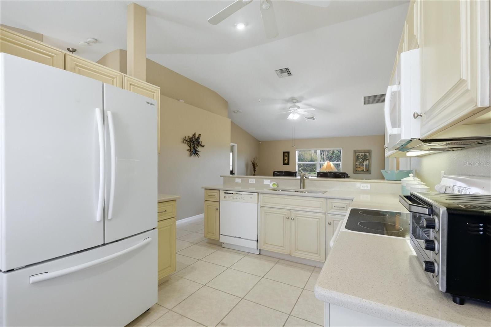 347 BOUNDARY BLVD #103