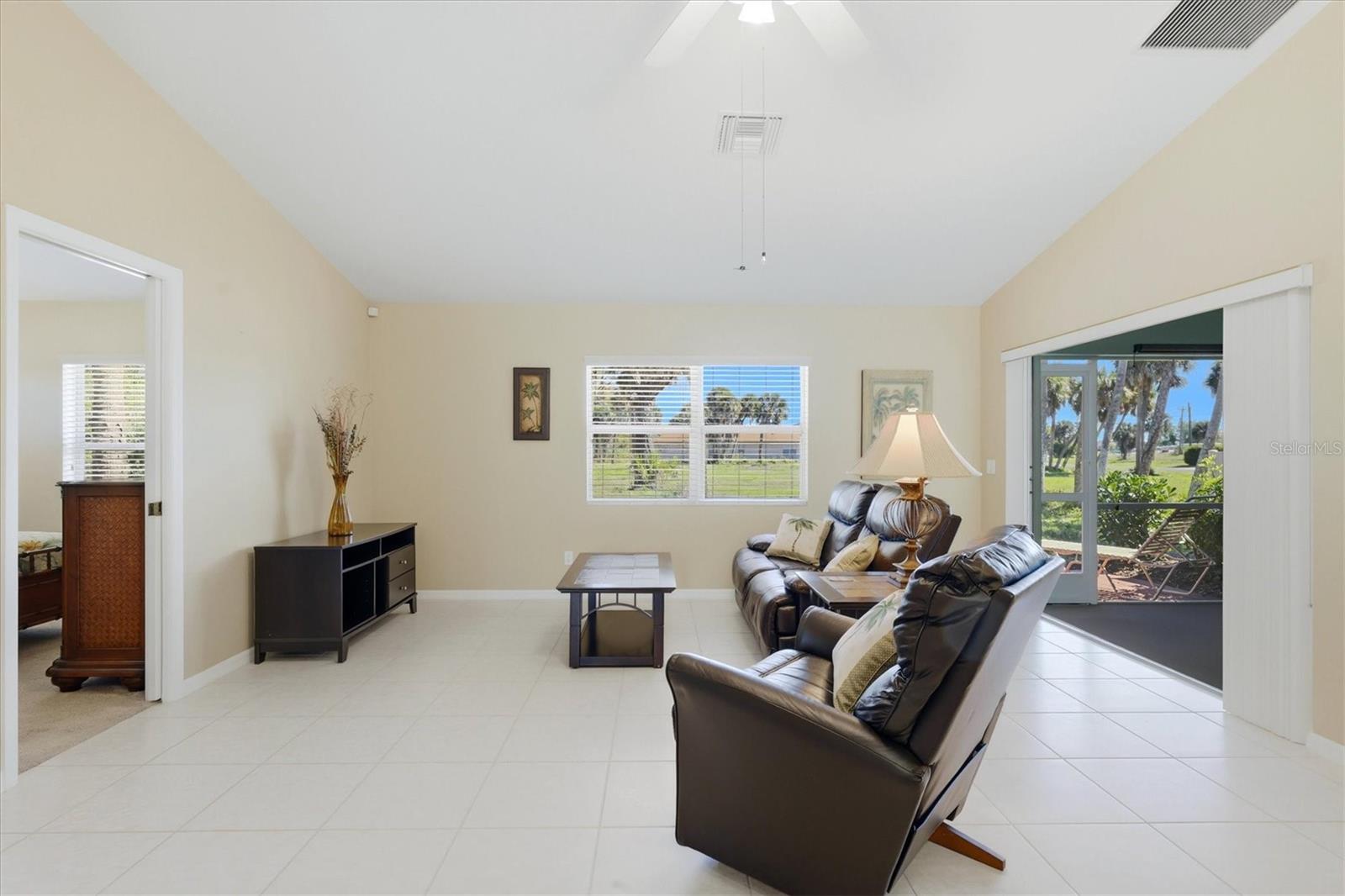 347 BOUNDARY BLVD #103