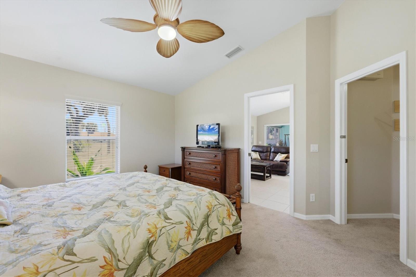 347 BOUNDARY BLVD #103